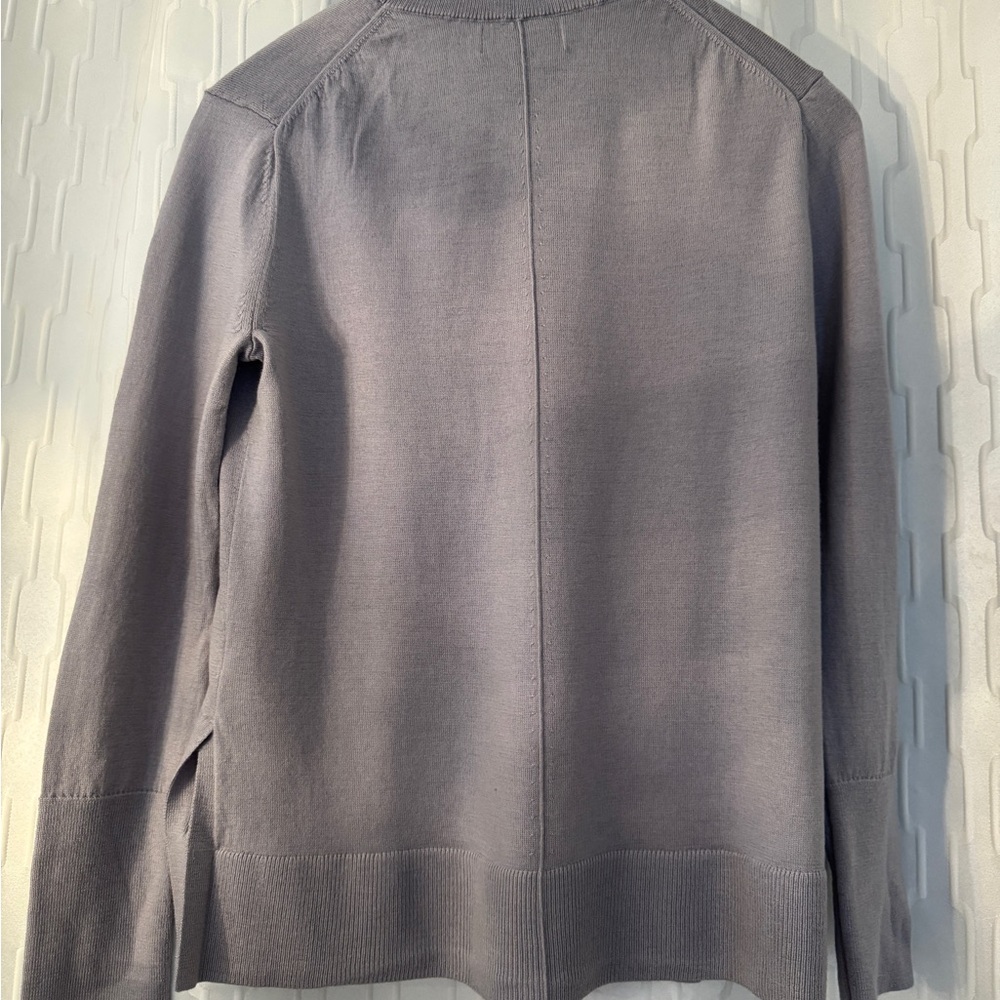 Stunning Banana Republic Light Lavender Turtleneck Sweater- XS - Picture 2 of 10